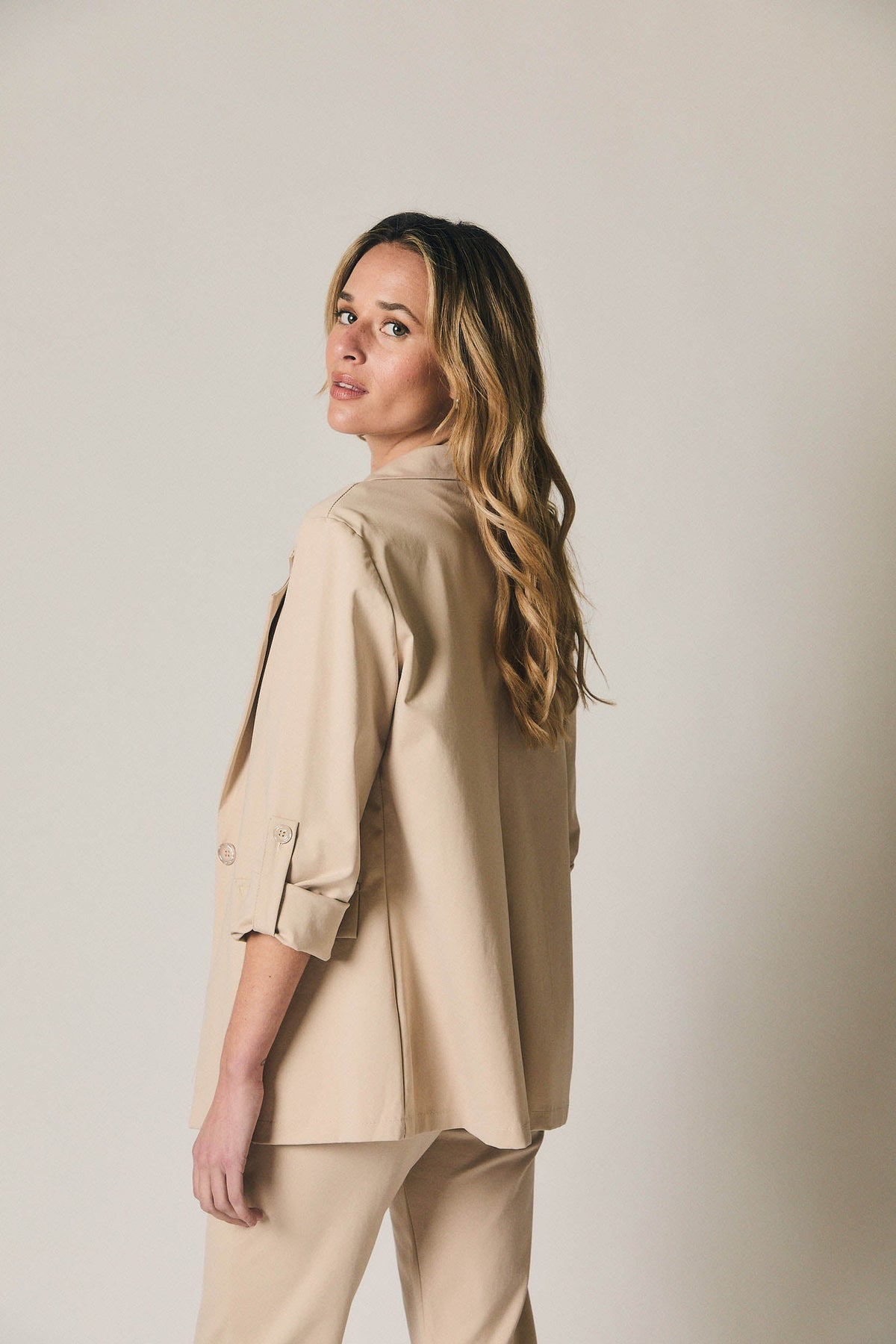 Americana Sastre Beige de Corte Recto