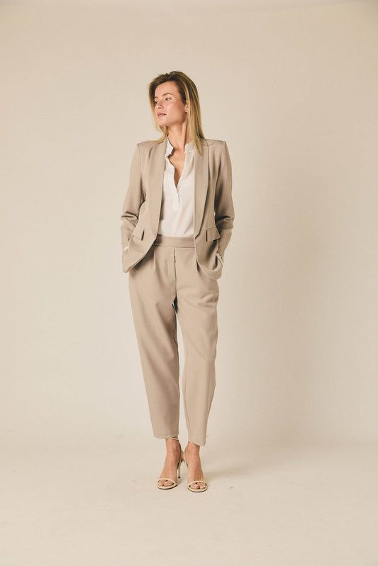 Blazer Beige de Corte Fluido