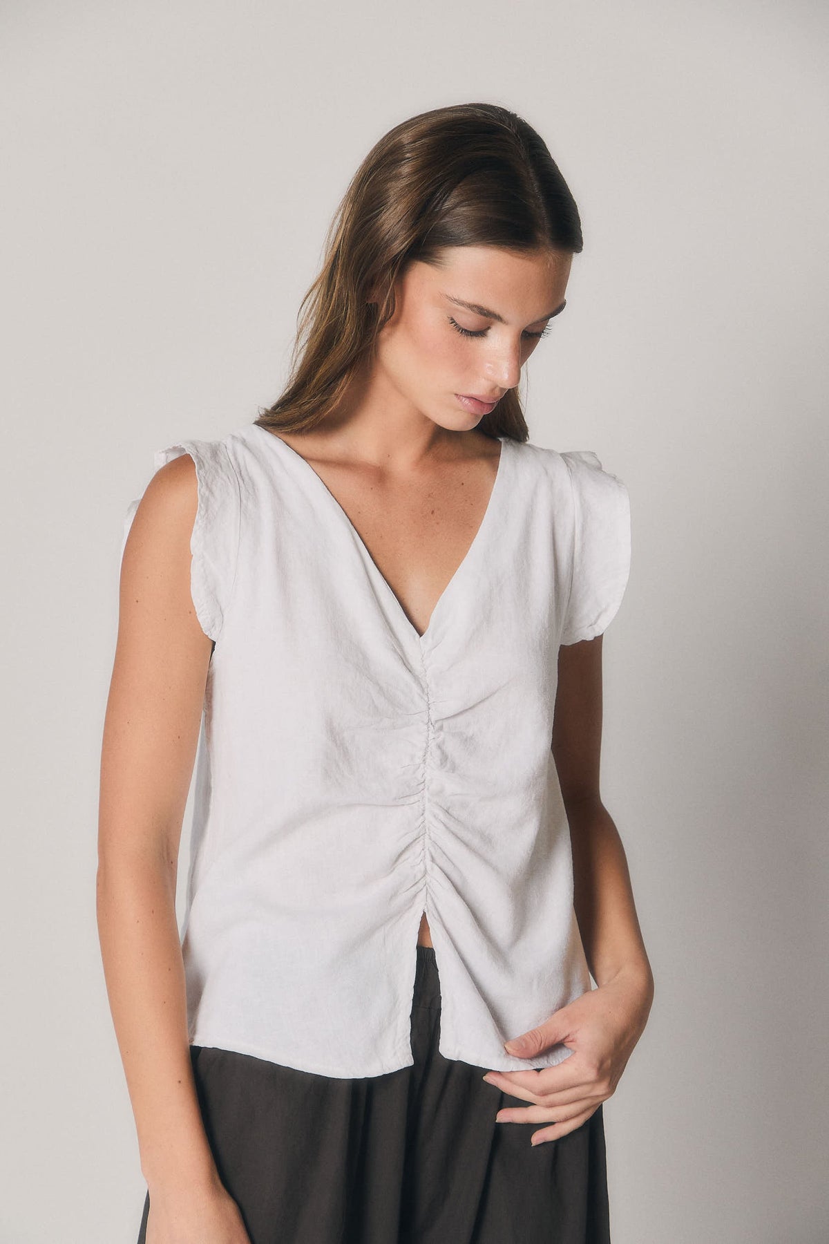 Blusa de Lino Blanca con Frunce Central