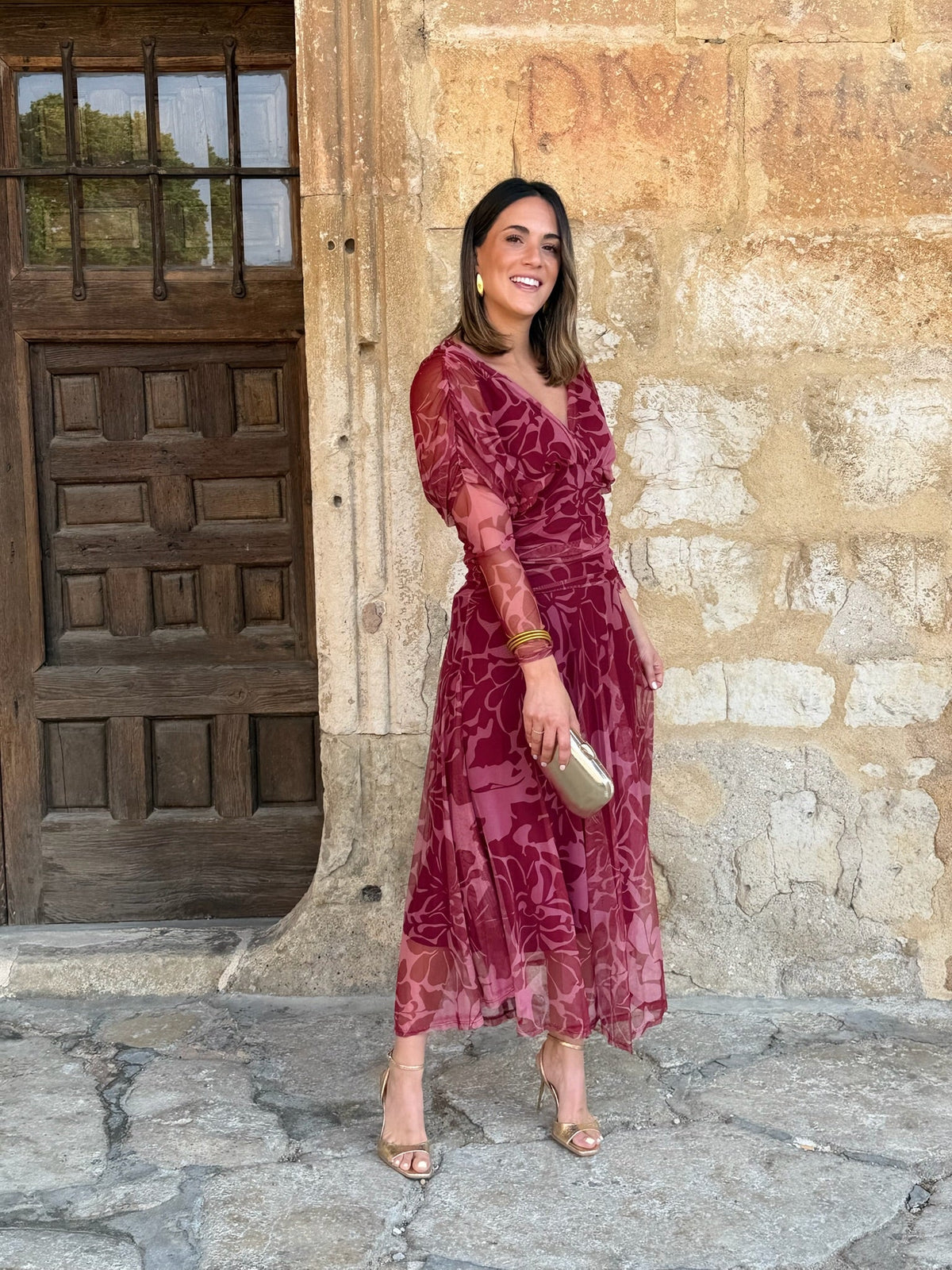Vestido de tul estampado con escote cruzado Rinala - modelo completo