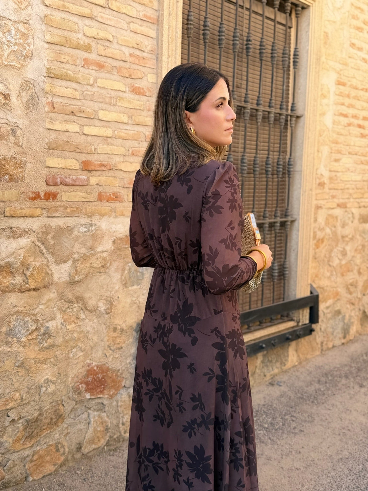 Vestido midi de gasa marrón Lipa - vista completa