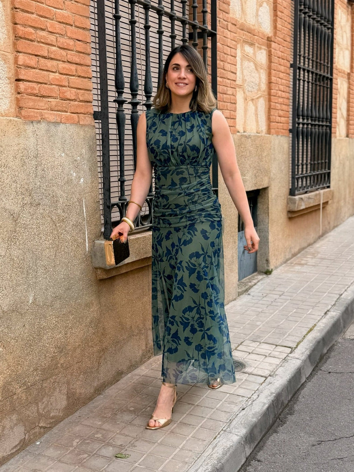 Vestido midi floral verde oliva Carmen - vista trasera